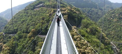 綾の吊り橋